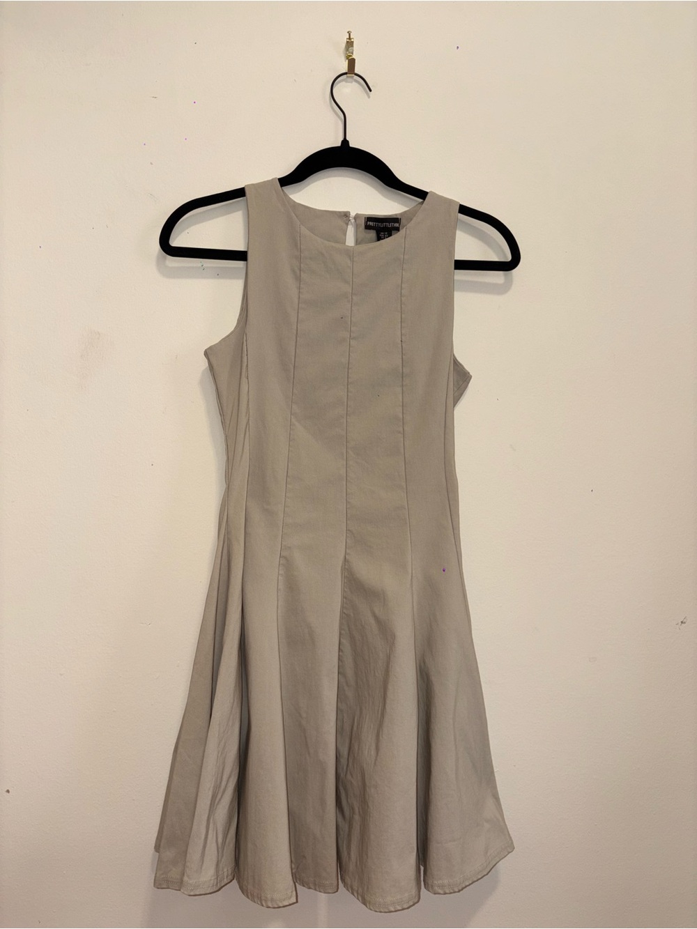 PrettyLittleThing Sleeveless Midi Dress in Light Taupe